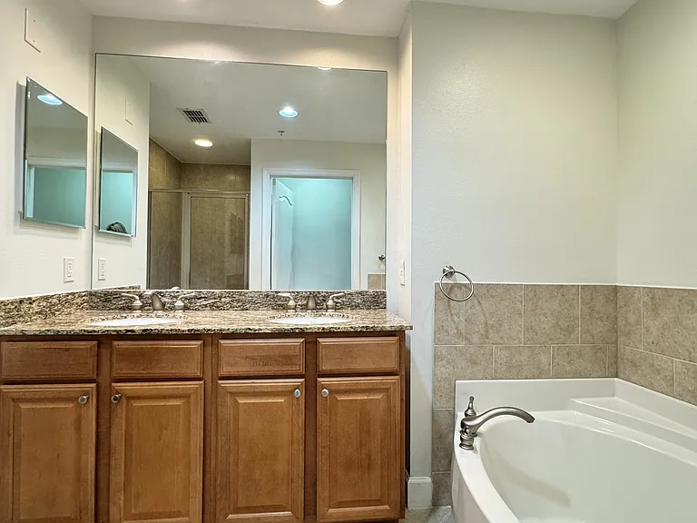 808 3rd Ave W #301 — Photo 23