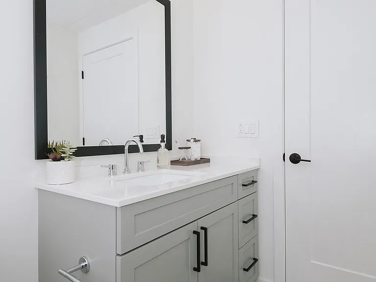 Sage Modern Apartments — Photo 8