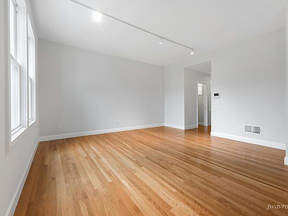 3rd image of 1557 McAllister St