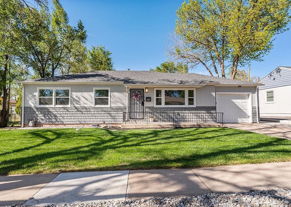 1st image of 1121 Alexander Cir