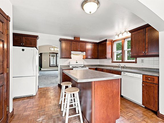 4th image of 1025 MATILDA STREET