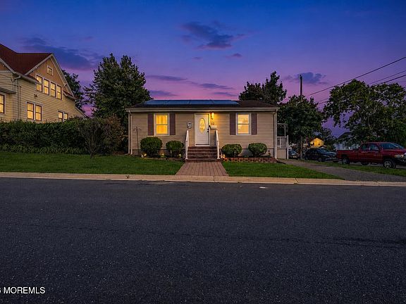 2nd image of 12 Raritan Avenue