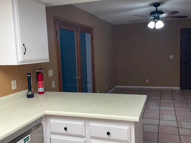 2990 Yuma Dr — Photo 13