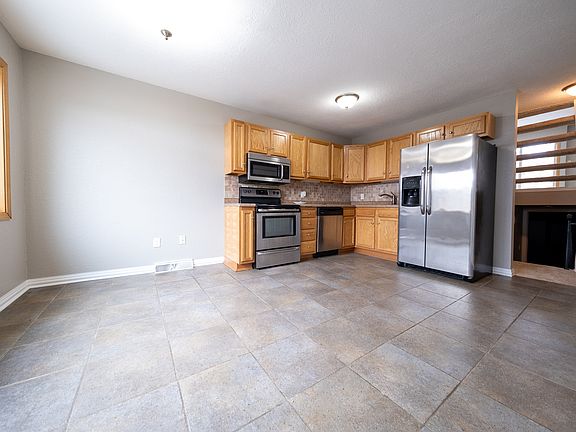 4th image of 512 Pleasant Dr