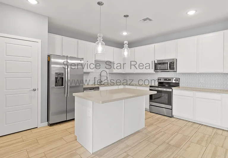 2766 E Rimrock Dr — Photo 13