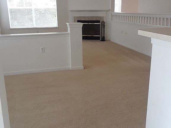 5th image of 426 Arbor Lakes Cir