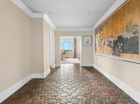 150 Central Park South image 15 of 16