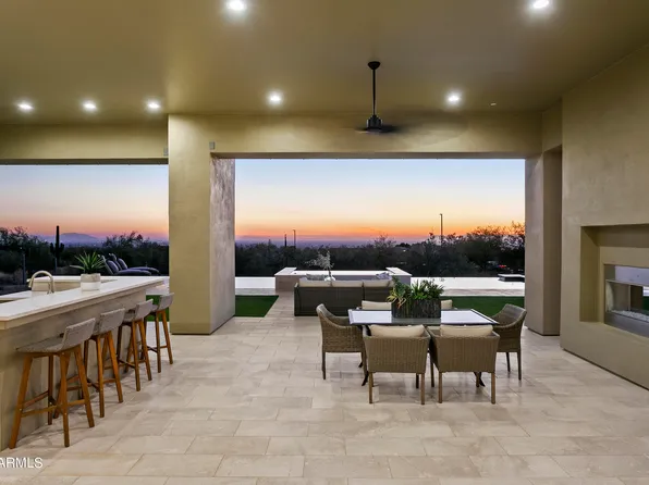 3655 N HAWES Road, Mesa, AZ 85207