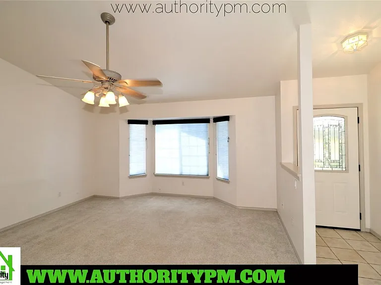 1526 Imperial Dr — Photo 5