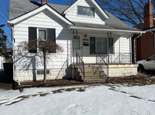 16260 Kirkshire Ave, Beverly Hills, MI 48025