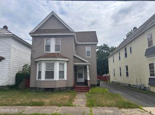 425 3rd St, Schenectady, NY 12306