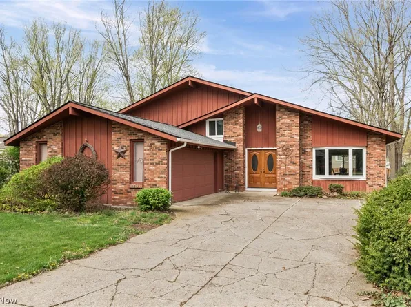 6512 Miller Dr, North Ridgeville, OH 44039