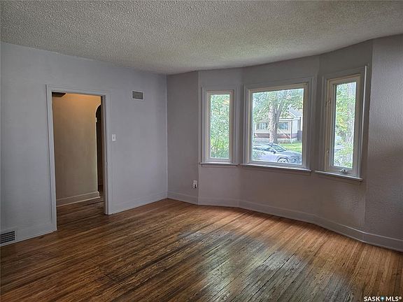 3rd image of 1365 PRINCESS STREET