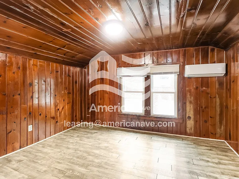 18532_011_bedroom_11.jpg