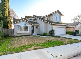 1118 Strawbridge Dr, Newman, CA 95360