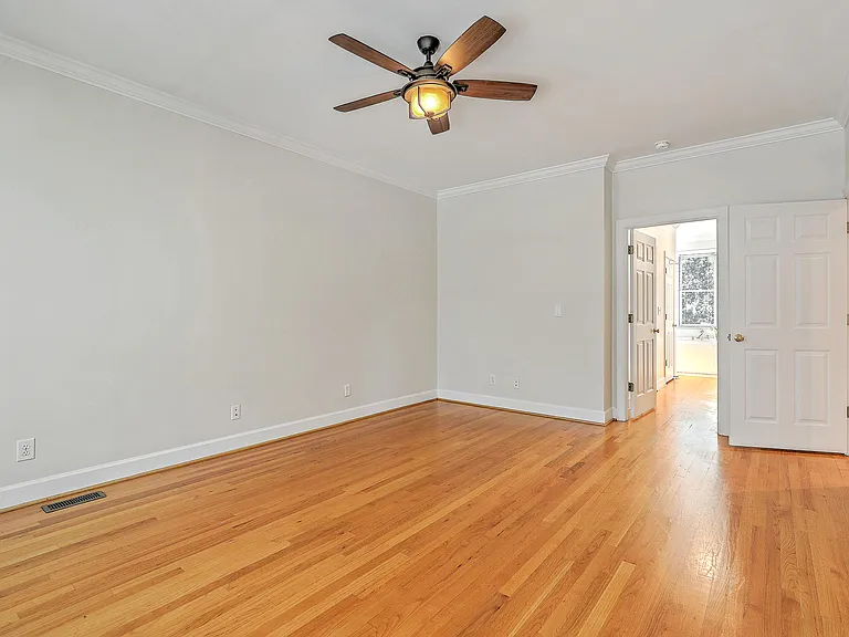 317 Rutherford St — Photo 29