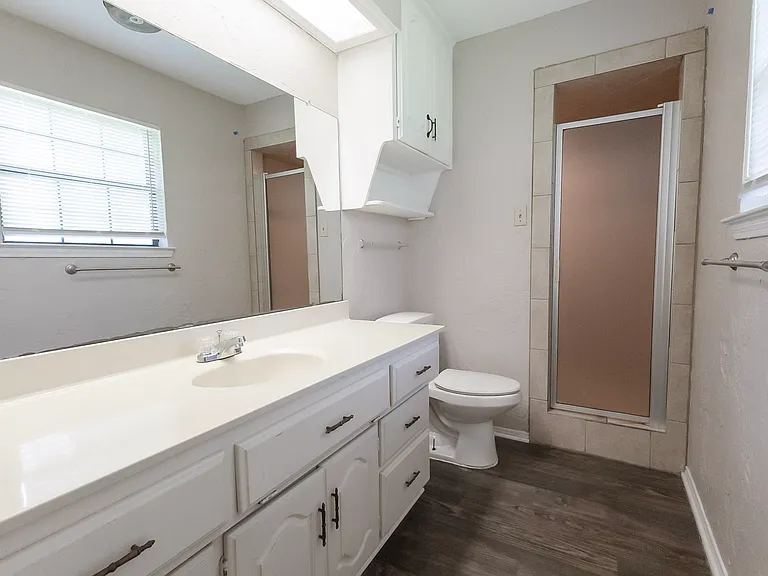 205 Ferguson Dr — Photo 11