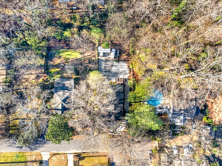 Ariel photo of the lot