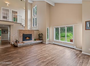 10231 Lone Tree Dr, Anchorage, AK 99507