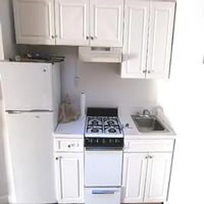 Rented by Alpha Properties NYC I LLC | media 28