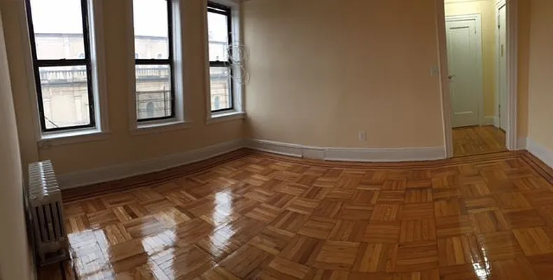 Rented by Smart NY Realty LLC | media 6