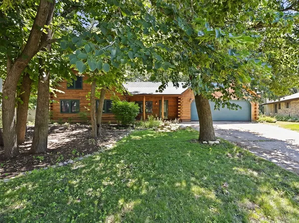 1112 Valencia Dr, Shorewood, IL 60404
