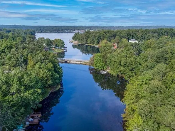 1566 Cherokee Rd E, Crossville, TN 38572