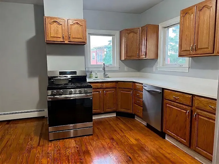 174 Center St #2 — Photo 6