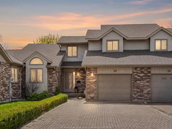 30 Cheyenne Ct, Leamington, ON N8H 5E3