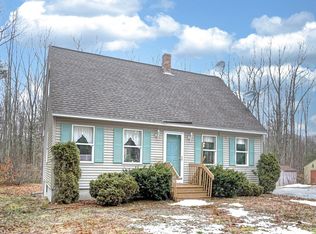 28 Brookside Dr, Dayton, ME 04005