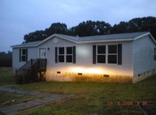 5827 Fairway Dr, Hope Mills, NC 28348