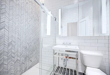 Rented by Urbane Brokerage