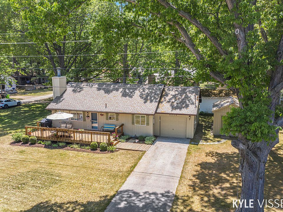 9439 W Sandy Dr, Mears, MI 49436 Zillow