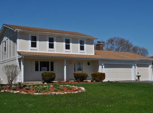 29W128 Wagner Rd, Naperville, IL 60564