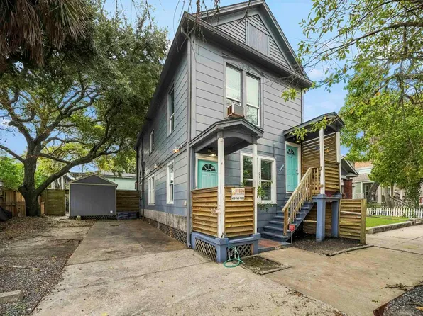 2511 Bernardo De Galvez, Galveston, TX 77550