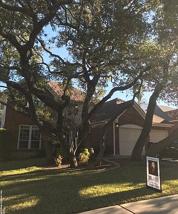 3rd image of 8838 Brae Crest Dr