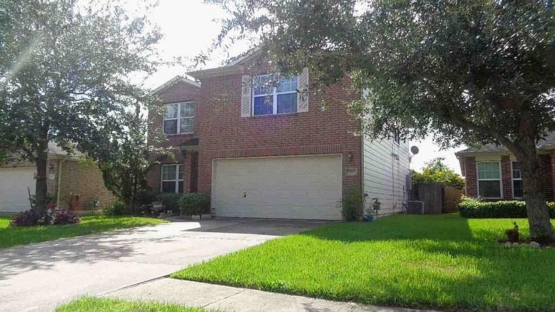 2nd image of 17635 Manchester Point Ln