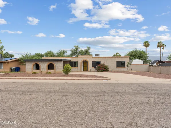 9753 E Rosewood St, Tucson, AZ 85748