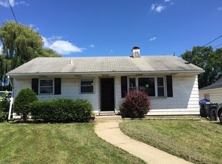 135 Keller Ave, Waukegan, IL 60085