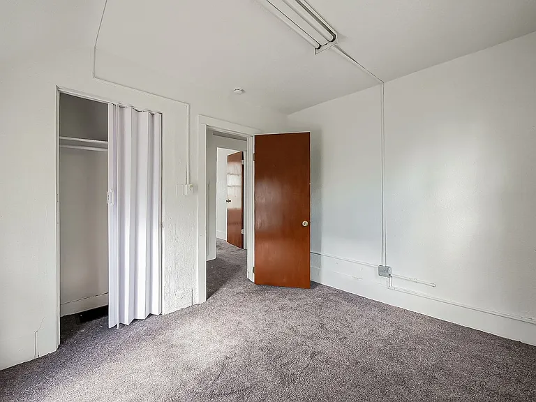 312 Ballard St — Photo 21