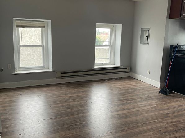 1204 W Rockland St #4