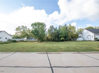 Aspen St, North Ridgeville, OH 44039