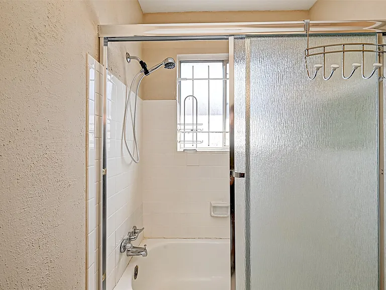 2121 Fountain View Dr #16 — Photo 27