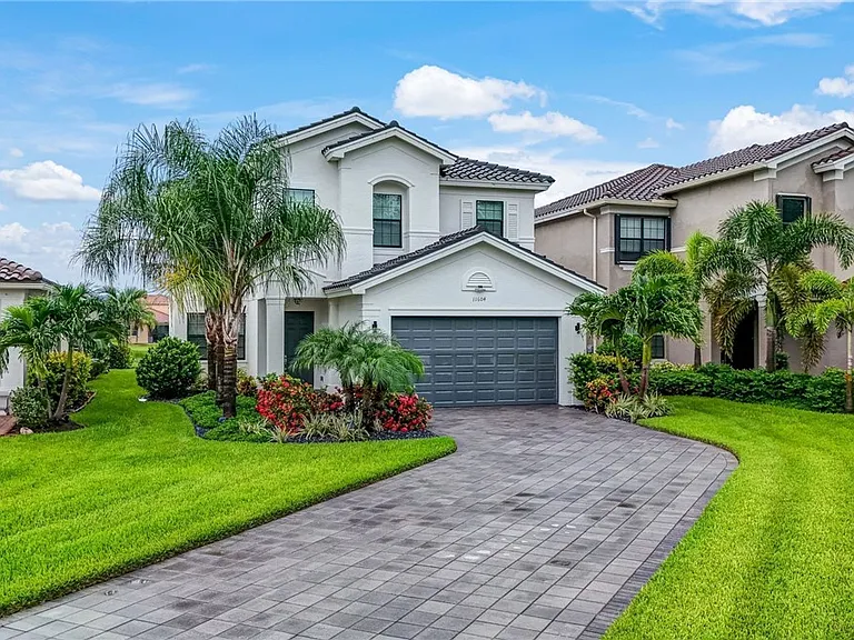 11604 Meadowrun Cir — Photo 45