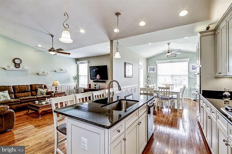 1st image of 218 Silky Dogwood Ln