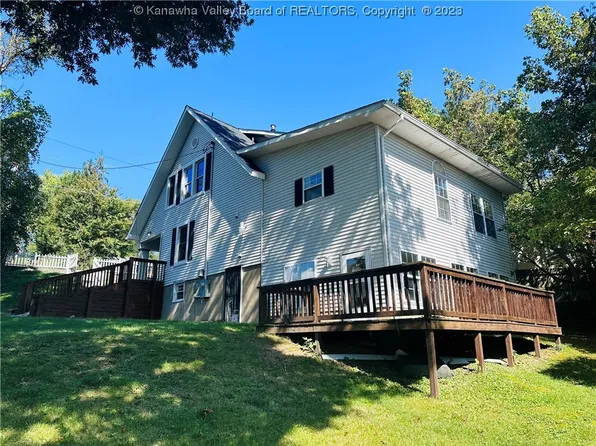 1010 Circle Rd, Charleston, WV 25314