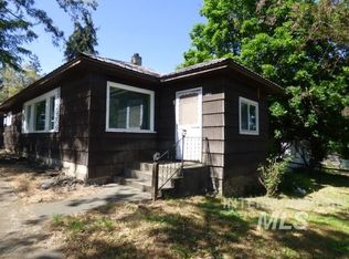 402 4th St, Juliaetta, ID 83535