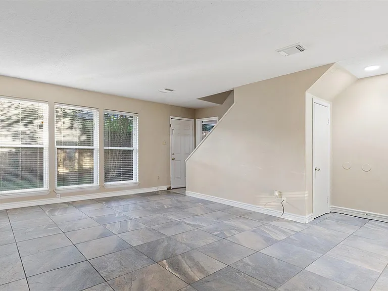 10810 Sugar Hill Dr #B — Photo 9