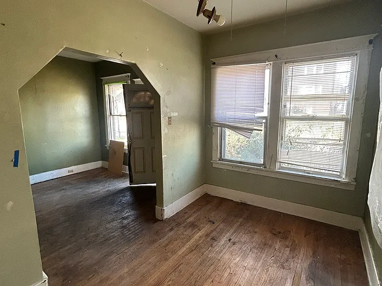 4424 Marcus Ave — Photo 27