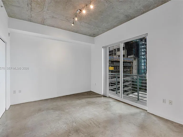 234 NE 3rd St #1404 — Photo 8